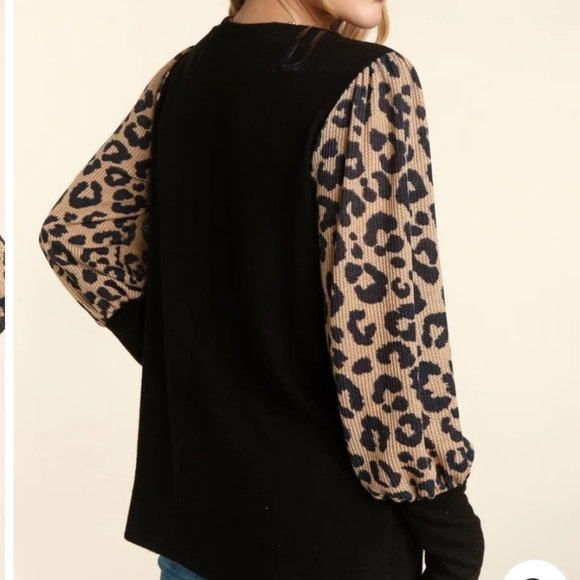 ❤️ New Leopard Sleeve Top - Picture 5 of 6